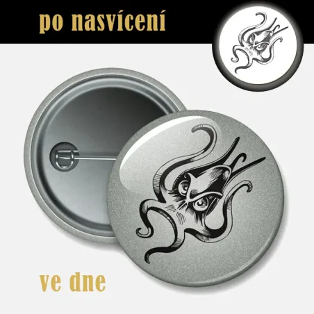 Reflexní odznak Krakatice 44 mm – bezpečnostní placka na batoh.