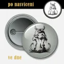 Reflexní odznak Kanec 44 mm – bezpečnostní placka s divočákem.