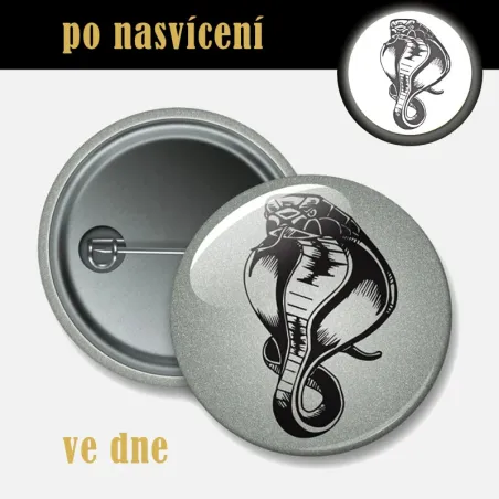 Reflexní odznak Kobra 44 mm – bezpečnostní placka na batoh.