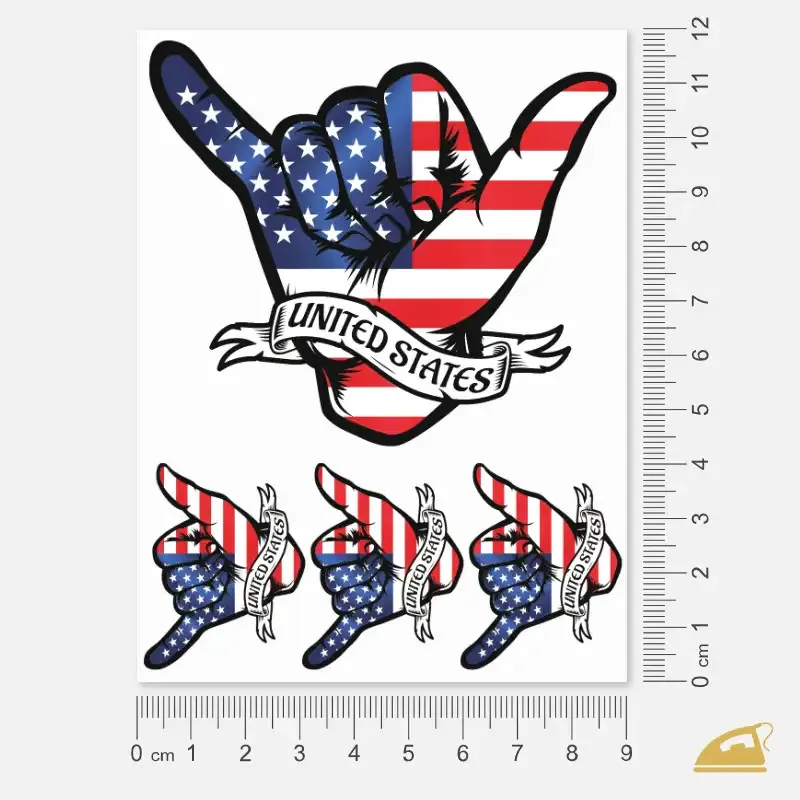 Nažehlovačka na oděvy ruka v amerických barvách s nápisem United States.