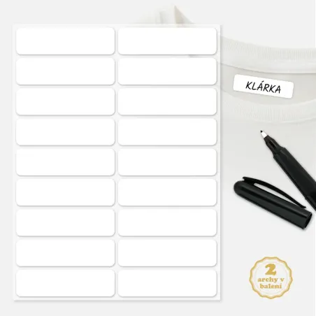 Sada nažehlovacích popisovacích jmenovek na oblečení v bílé barvě.