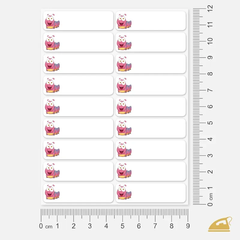 Veselá housenka na nažehlovacích jmenovkách pro děti - celkem 36 popisovatelných štítků.