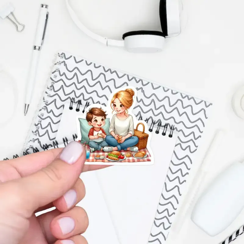 Samolepka máma a syn na pikniku.