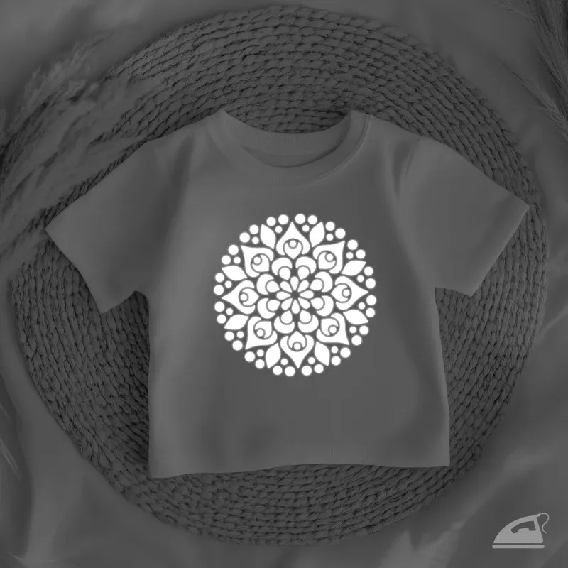 Reflexní nažehlovačka Mandala pro zvýšení viditelnosti za šera a tmy.