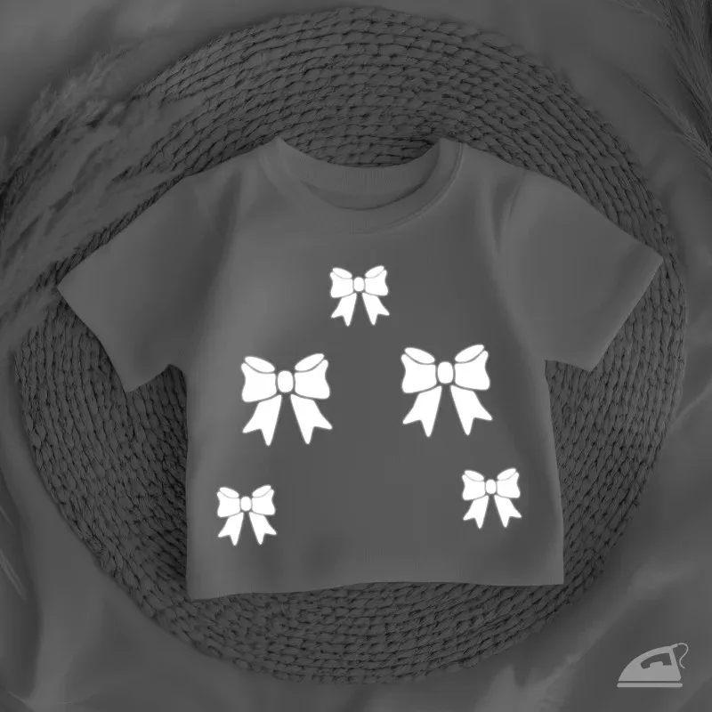 Reflexní nažehlovačky Mašličky – sada 7 ks, pro vyšší viditelnost.