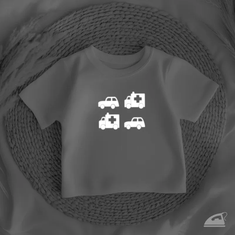 Reflexní nažehlovačky Auta a sanitky – sada 12 ks pro zvýšení bezpečnosti.