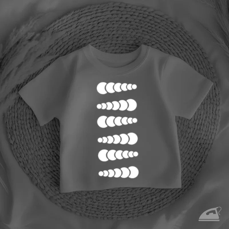 Reflexní nažehlovačky 3D tečky – zvýšení viditelnosti za tmy.