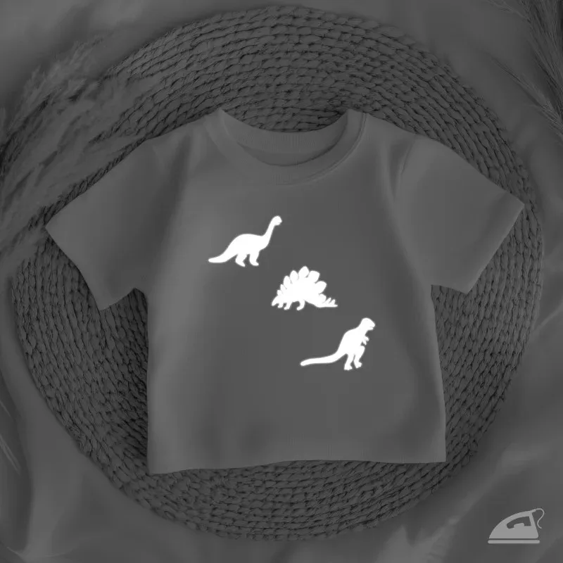 Reflexní nažehlovačky Dinosauři – zvyšuje viditelnost za šera a tmy.