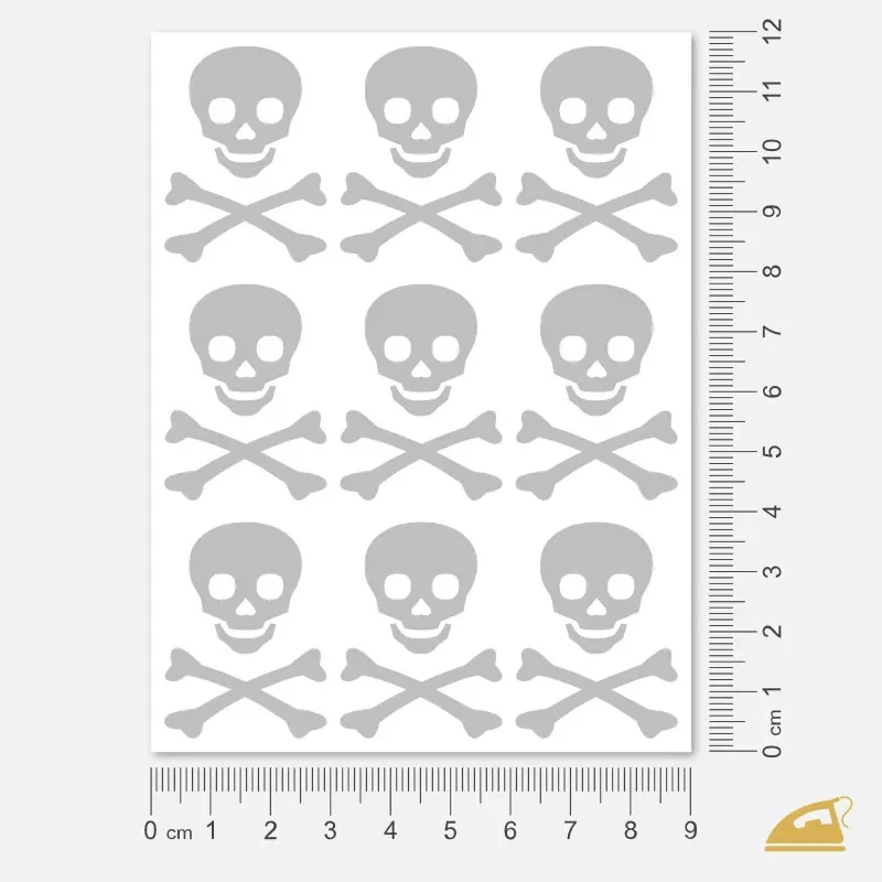 Reflexní nažehlovačka Lebka se zkříženými hnáty – sada 9 ks pro lepší viditelnost za šera a tmy.