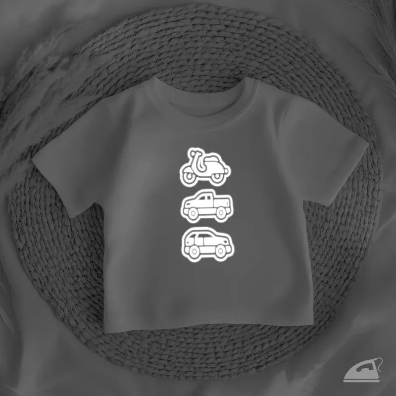 Reflexní nažehlovačky Osobní auta a skútr – sada 4 motivů pro zvýšení viditelnosti za šera a tmy.