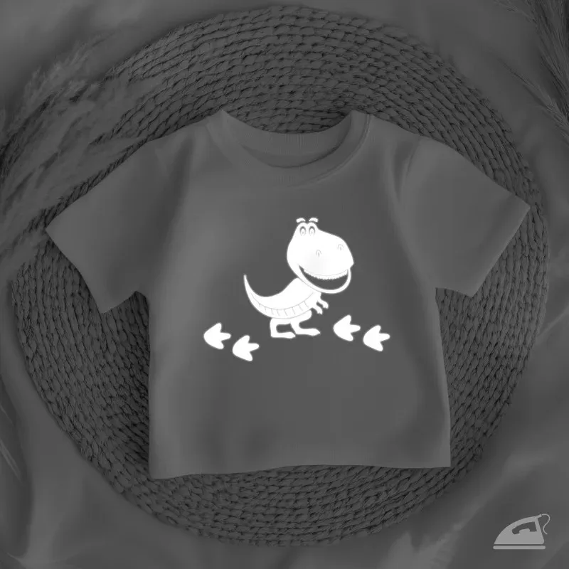 Reflexní nažehlovačka Tyranosaurus Rex – velký dinosaurus pro vyšší bezpečnost za šera a tmy.