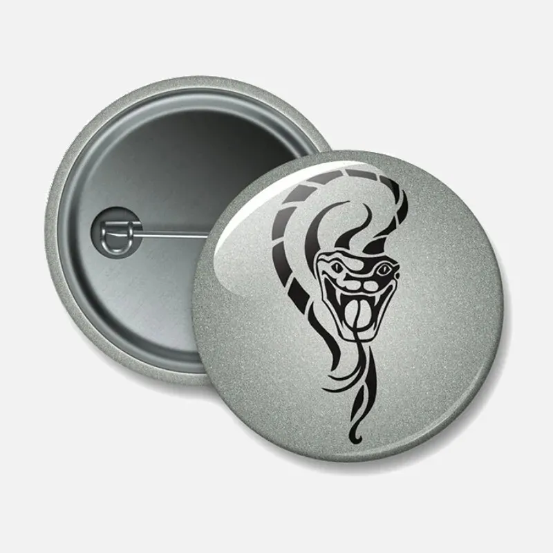 Reflexní odznak Had v útoku 44 mm – stylová placka pro starší děti, teenagery i dospělé.