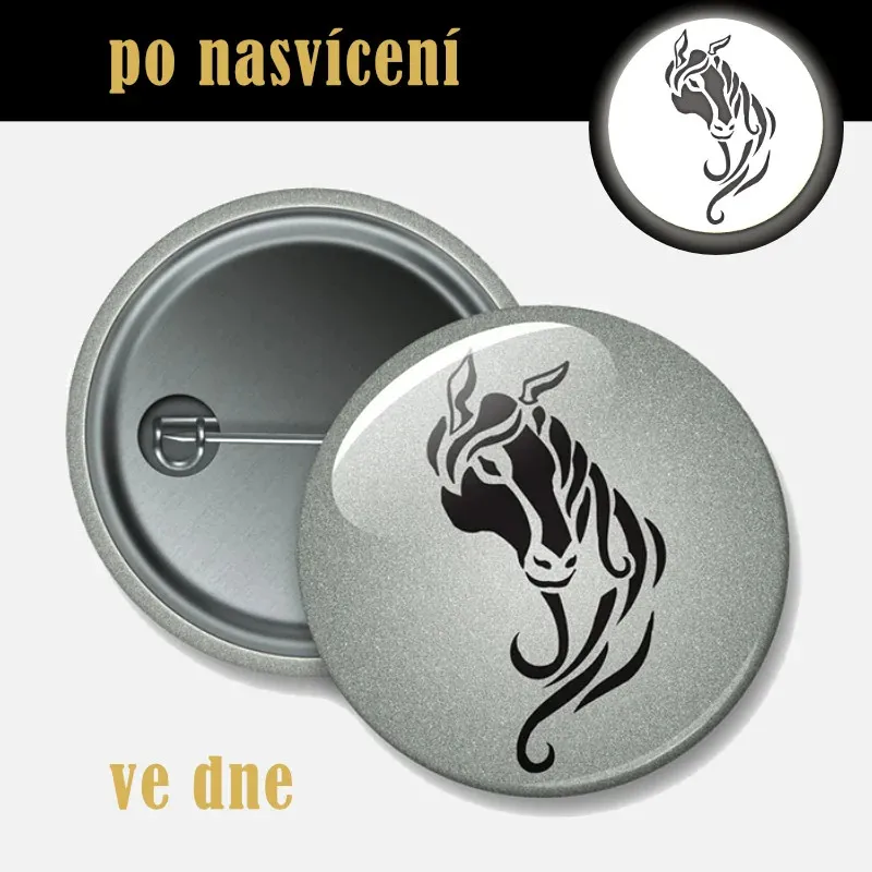 Reflexní odznak Kůň 44 mm – bezpečnostní placka pro jezdce.