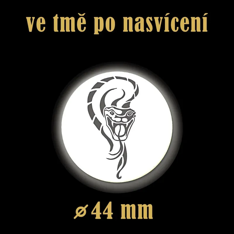 Reflexní odznak Had v útoku 44 mm – stylová placka zvyšuje viditelnost za šera a tmy.