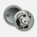 Reflexní odznak Panda 44 mm – bezpečnostní placka s oblíbeným motivem.