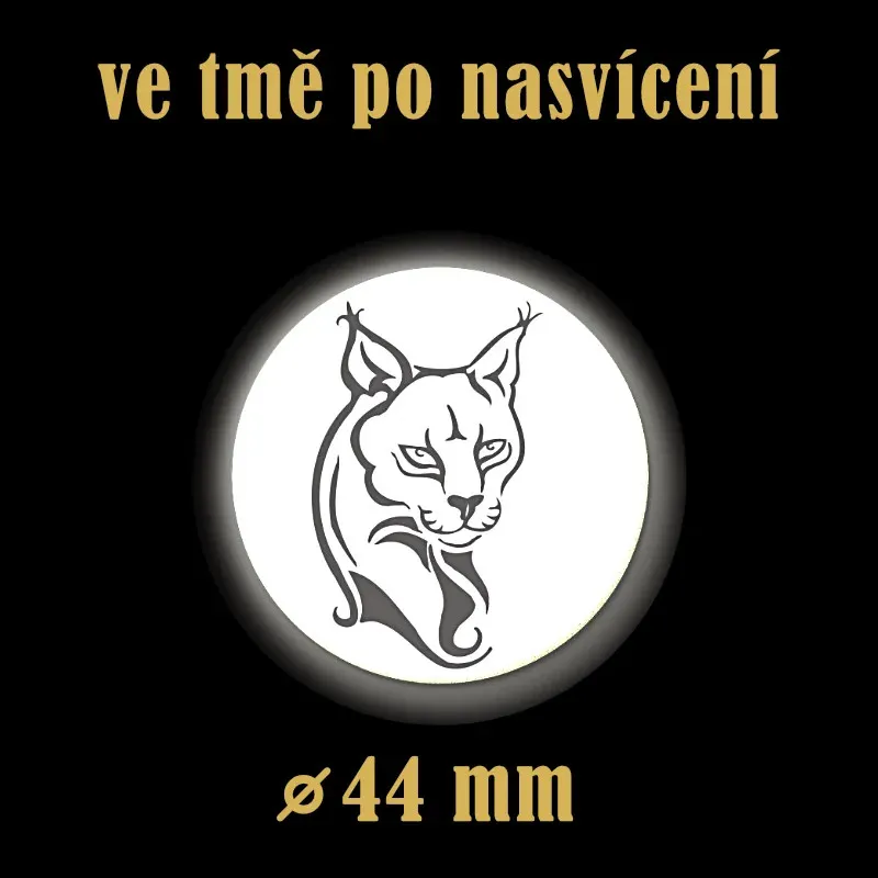 Reflexní odznak Rys 44 mm – bezpečnostní placka pro zvýšení viditelnosti za šera a tmy.