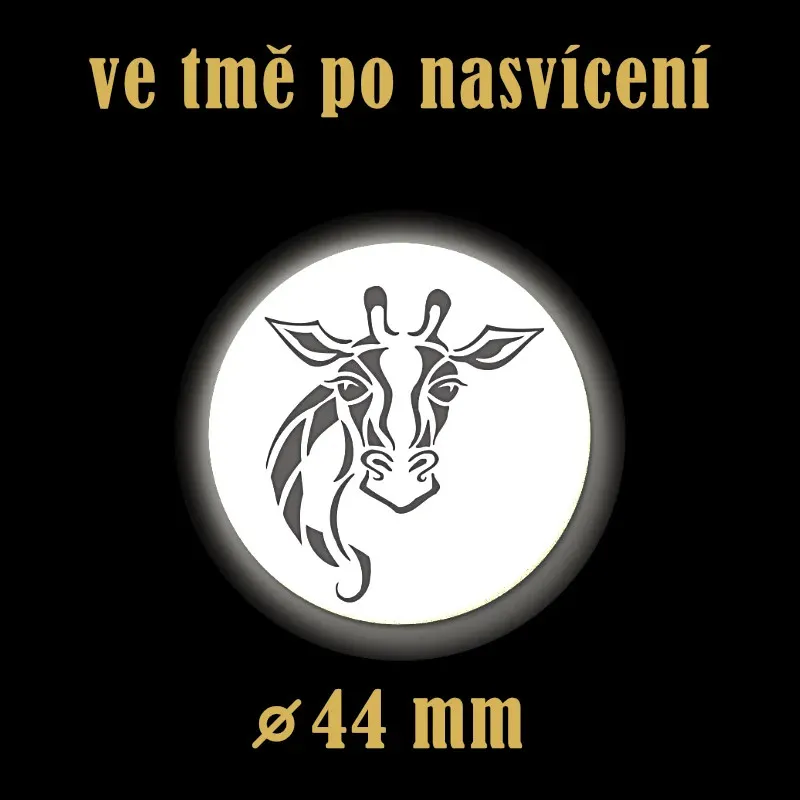 Reflexní odznak Žirafa 44 mm – bezpečnostní placka pro zvýšení viditelnosti za šera a tmy.