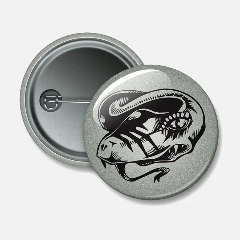 Reflexní odznak Had 44 mm – bezpečnostní placka na batoh pro teenagery a dospělé.